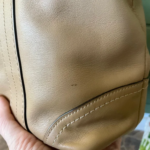 Vintage Coach Hampton Tan Leather tote GUC - Picture 6 of 13